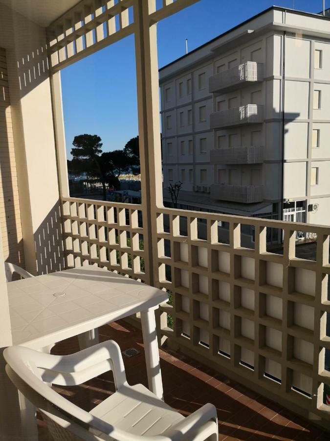 Lungomare Sabbiadoro Villa Lignano Sabbiadoro Exteriör bild
